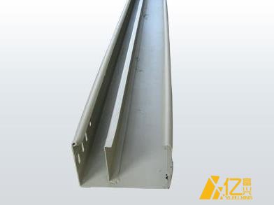 電纜橋架隔板作用是什么?橋架什么時候加隔板